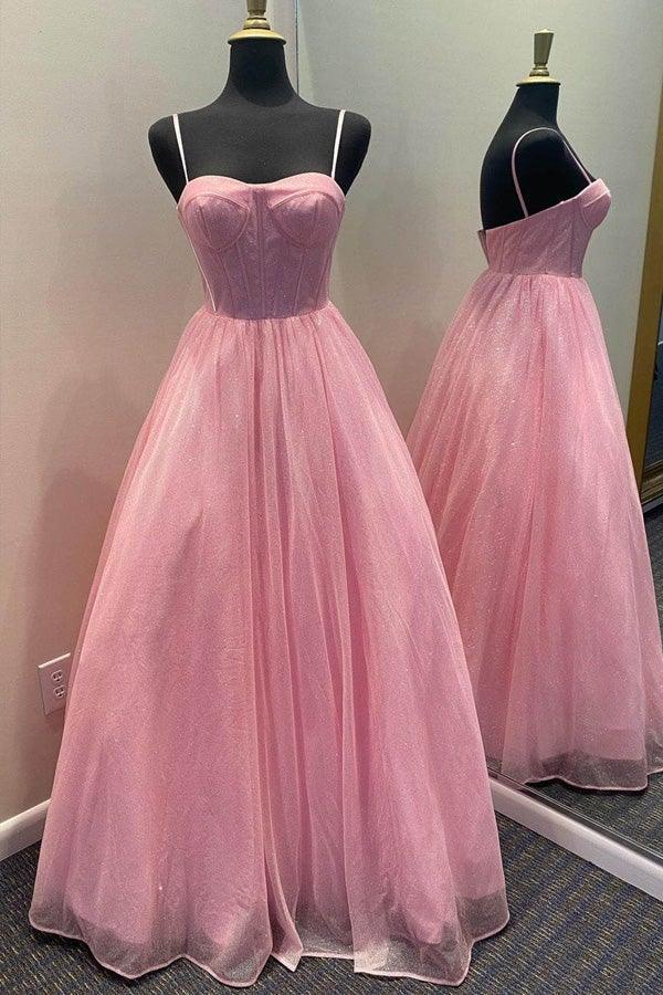 Vestido largo de fiesta formal de tul con tirantes finos en color lila brillante y corte en A